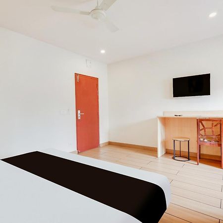 Super Townhouse Visakhapatnam Hotel Kültér fotó