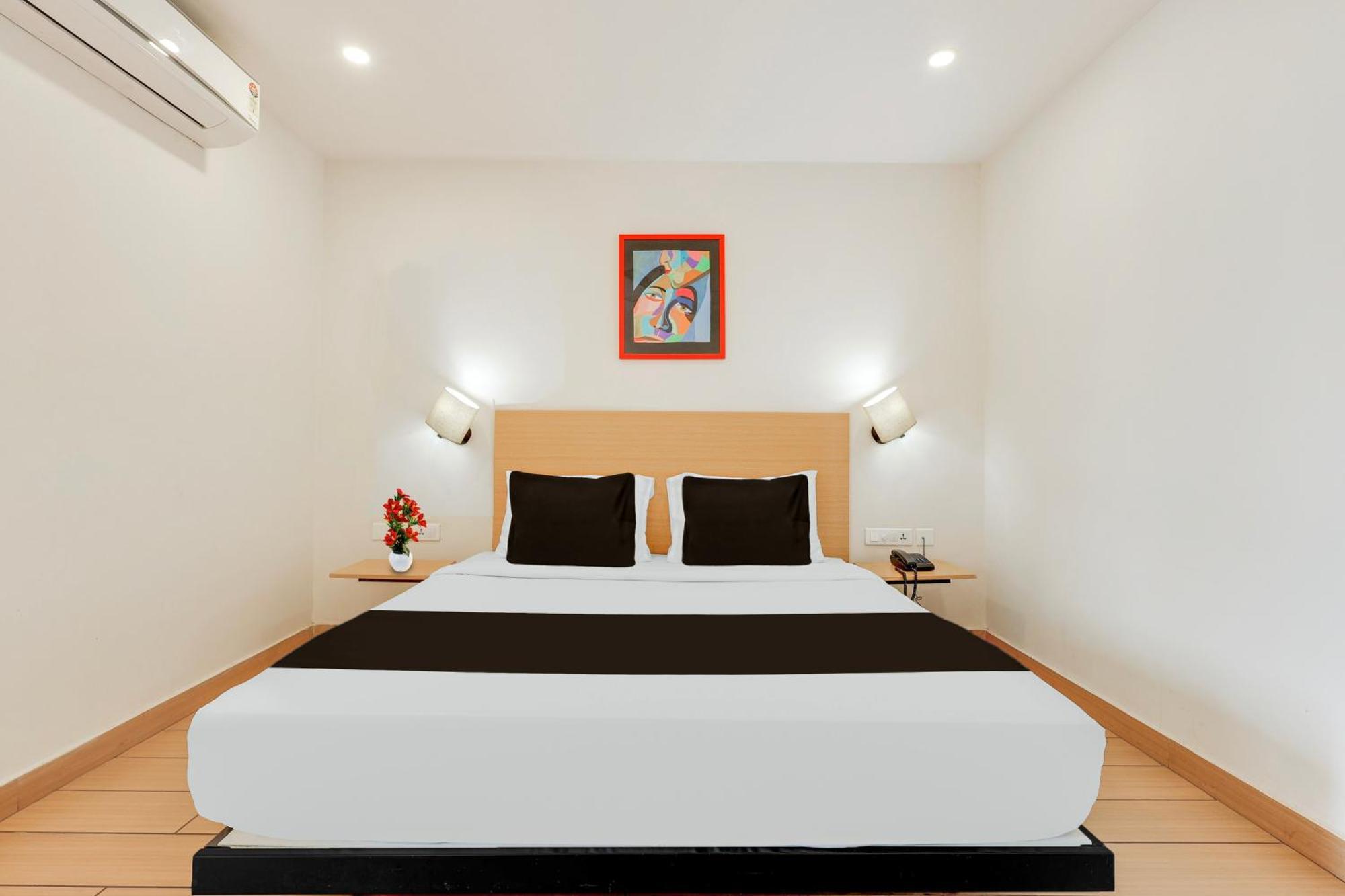 Super Townhouse Visakhapatnam Hotel Kültér fotó