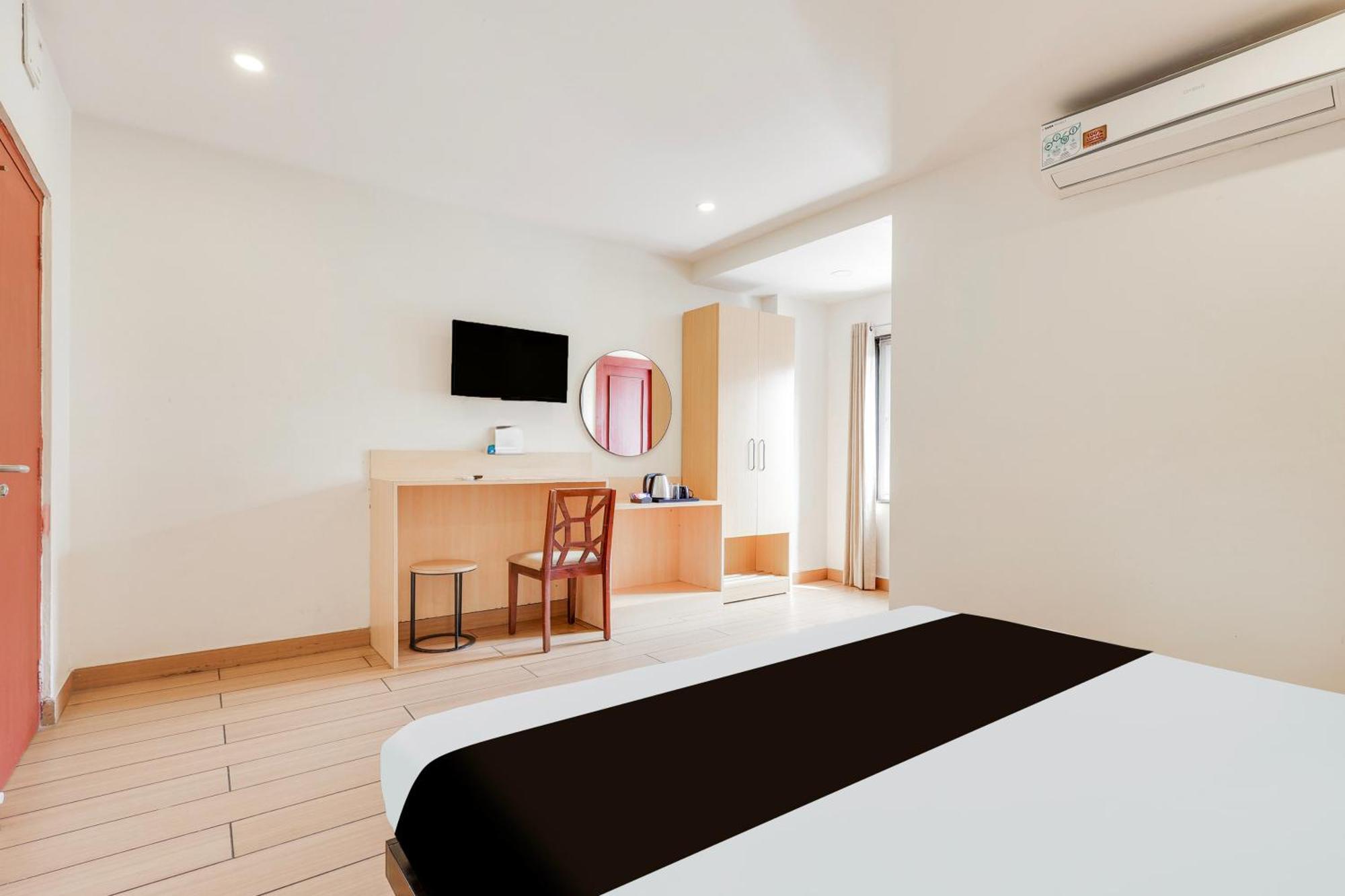 Super Townhouse Visakhapatnam Hotel Kültér fotó