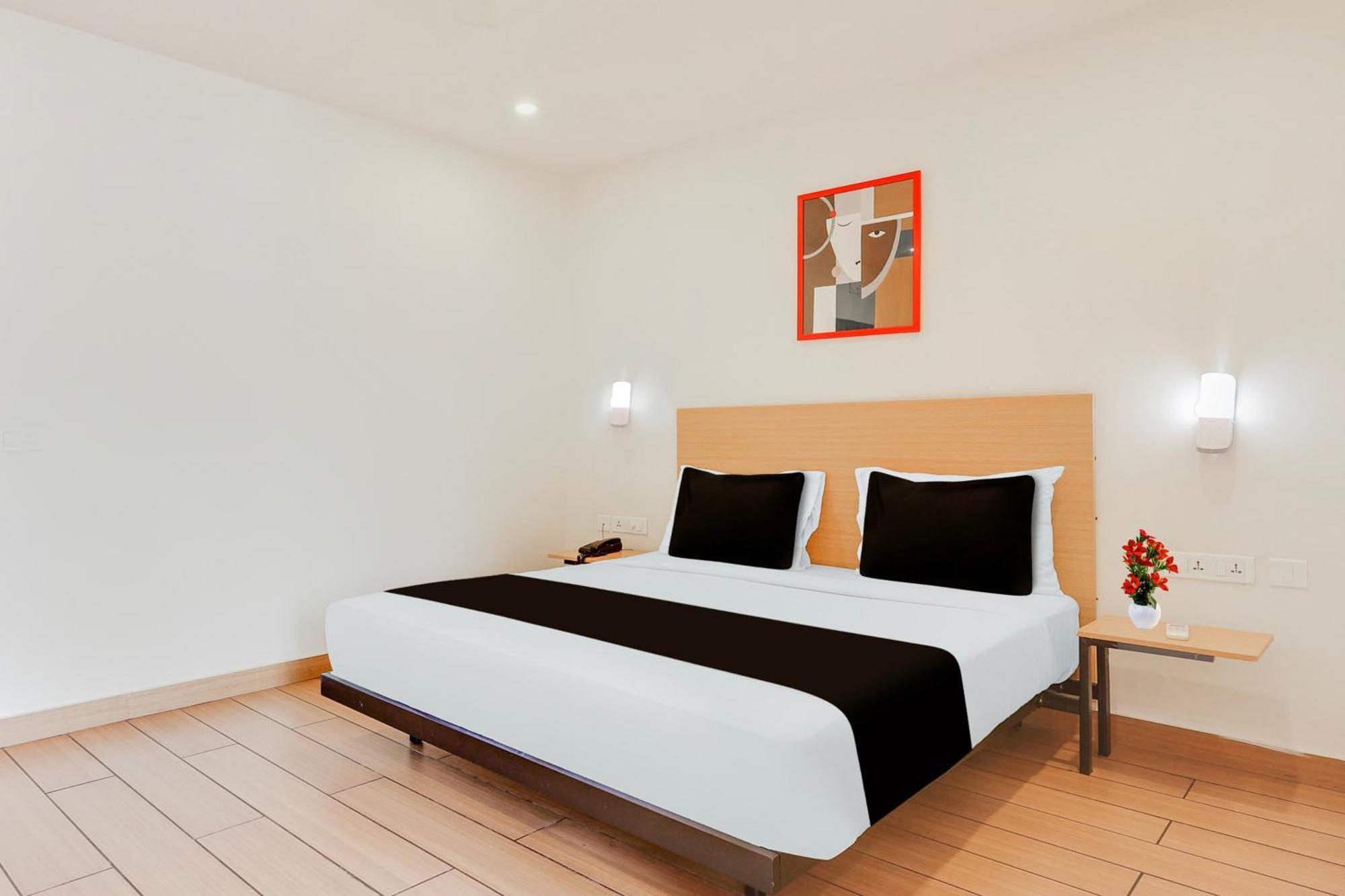 Super Townhouse Visakhapatnam Hotel Kültér fotó