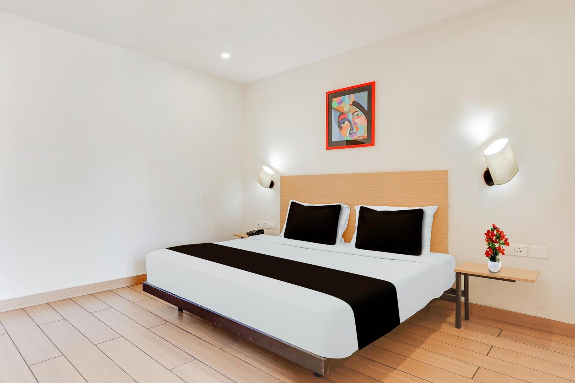 Super Townhouse Visakhapatnam Hotel Kültér fotó