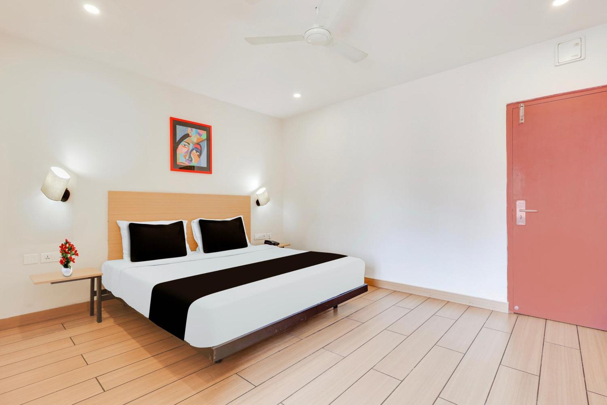 Super Townhouse Visakhapatnam Hotel Kültér fotó