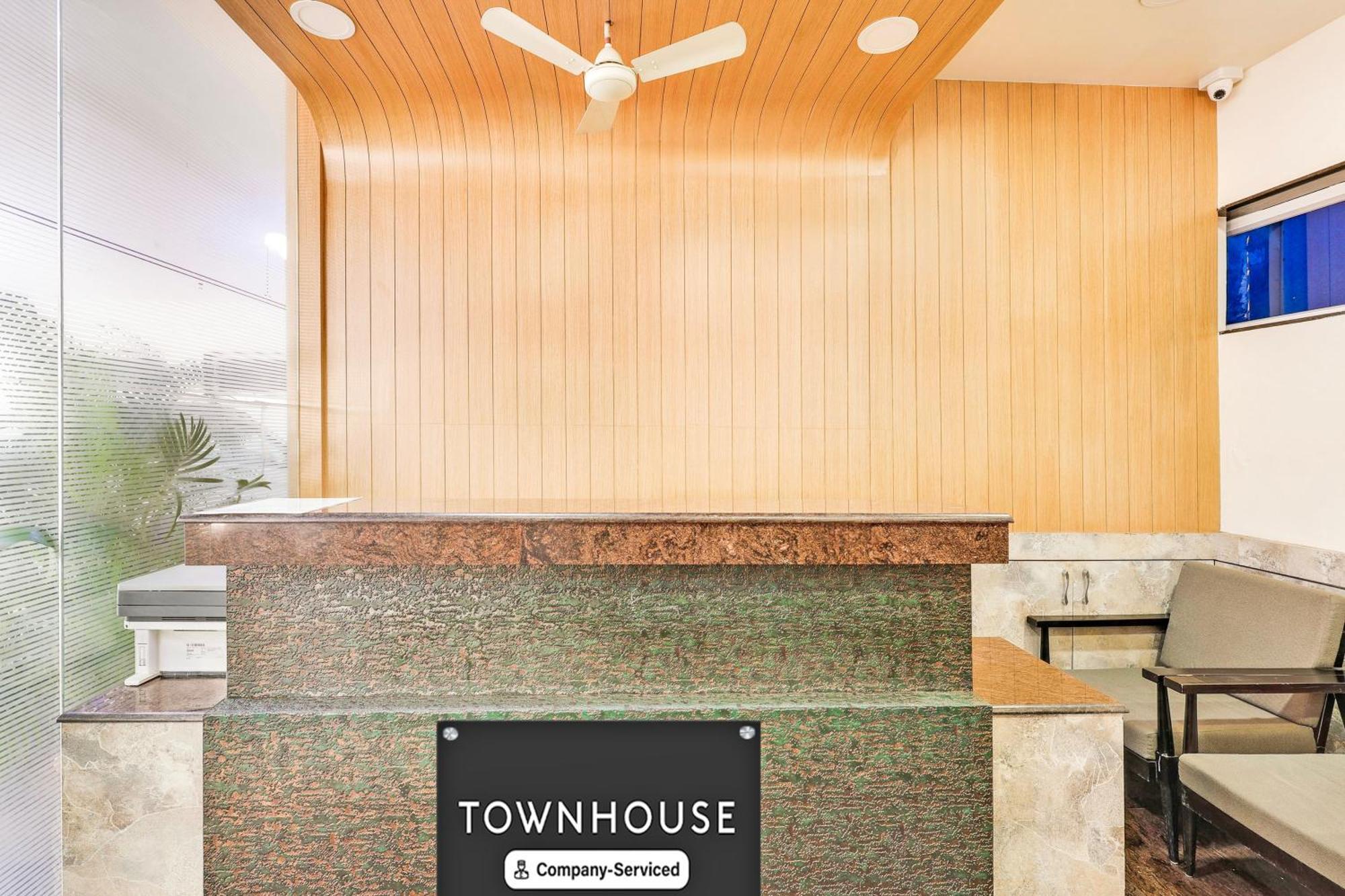 Super Townhouse Visakhapatnam Hotel Kültér fotó